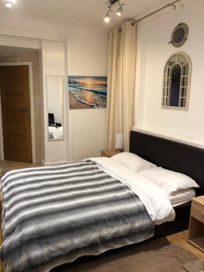 Modern Apartment In Twickenham Highstreet Ngoại thất bức ảnh
